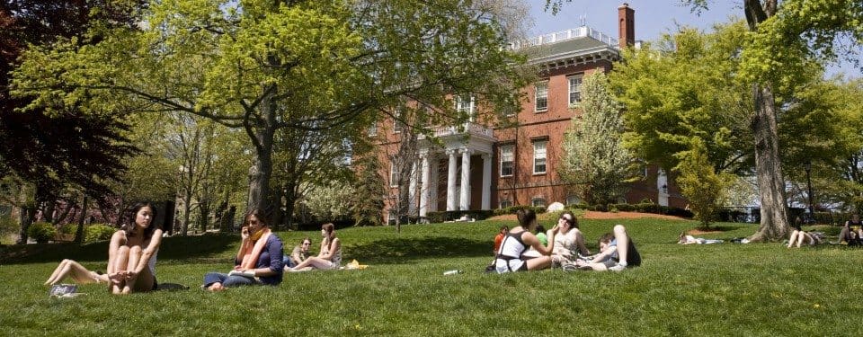 Tufts arts programs