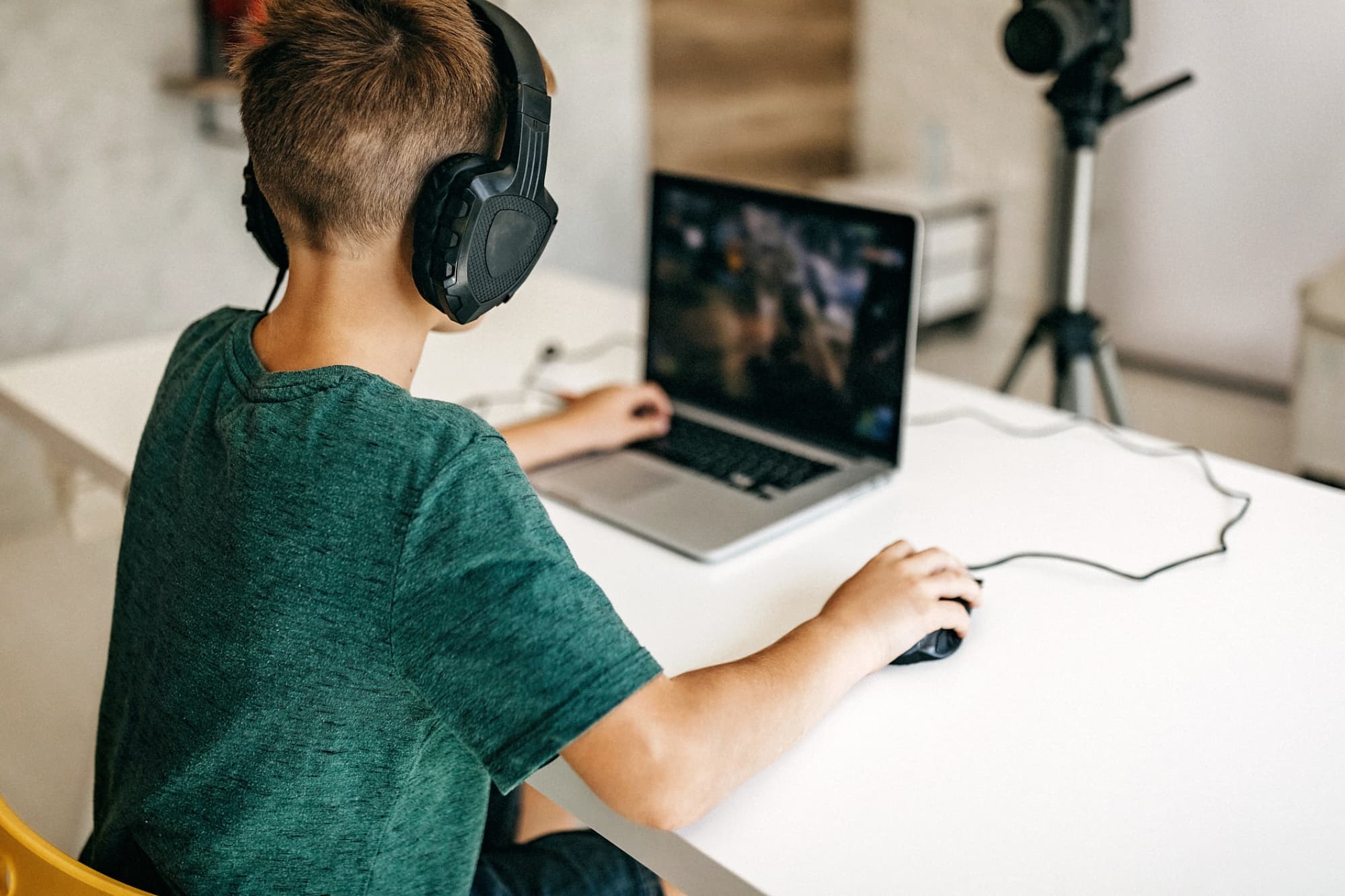 Summer Tips From Nurses: Child Internet Safety
