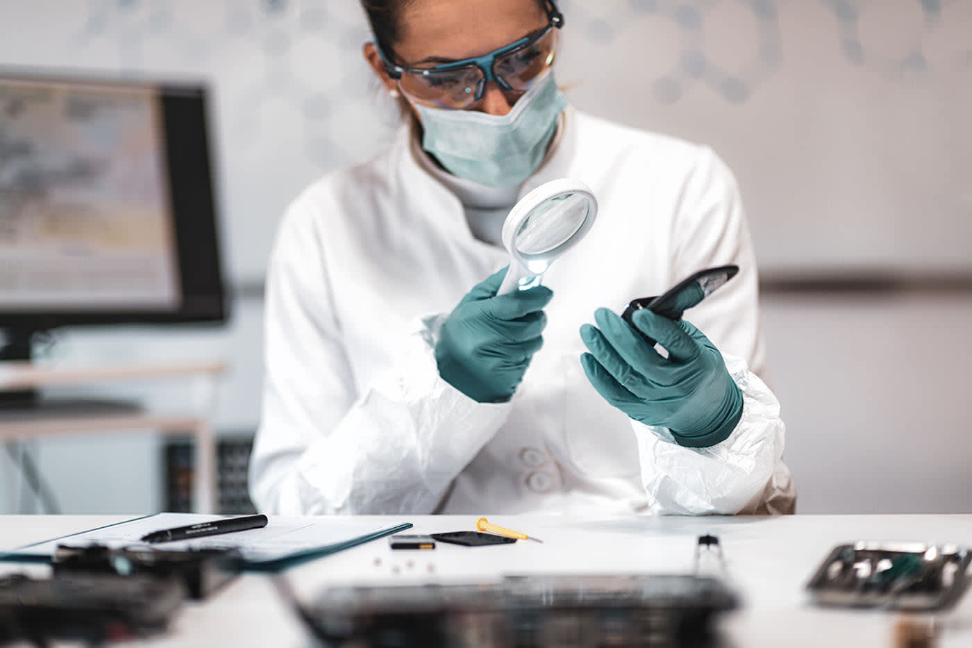 Forensic Science Technician: Career Guide