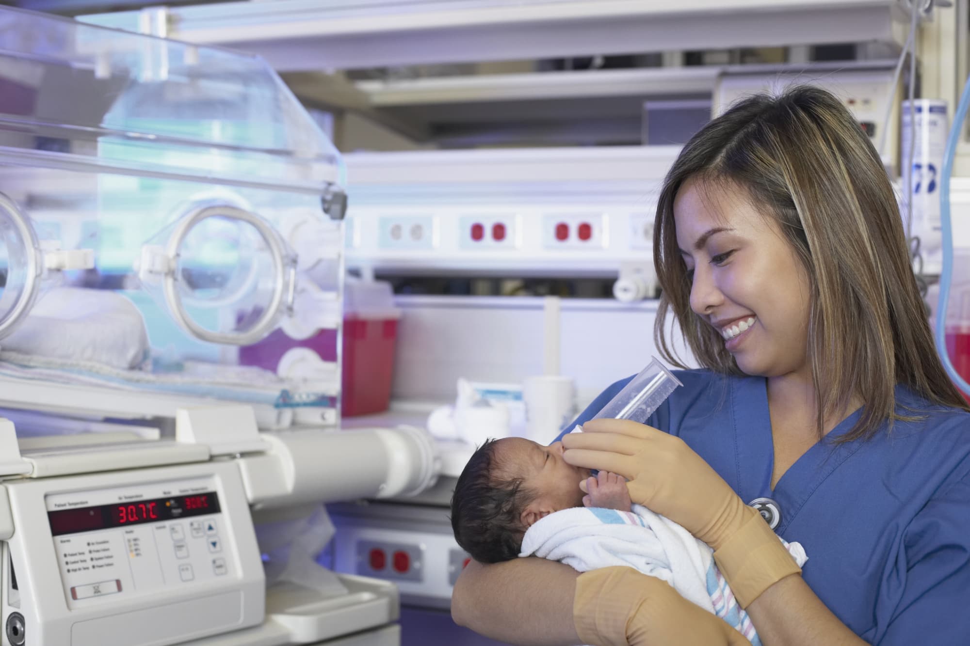 How to Become a Neonatal Nurse