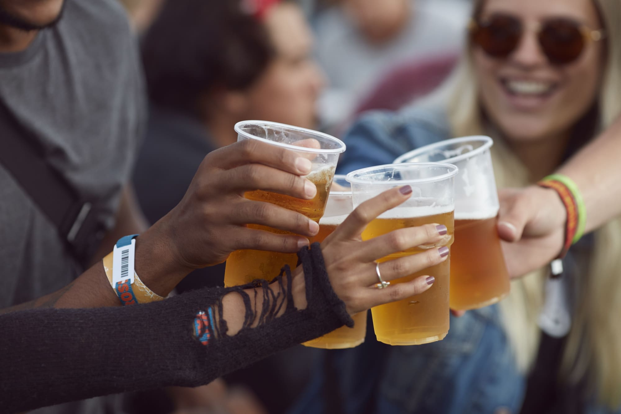 research studies demonstrate that college students who drink heavily prefer