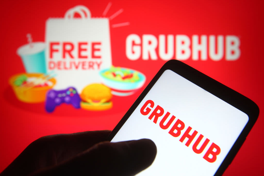 https://res.cloudinary.com/highereducation/images/f_auto,q_auto/v1675281916/BestColleges.com/Grubhub-Partnership-Brings-Reusable-Containers-to-On-Campus-Takeout/Grubhub-Partnership-Brings-Reusable-Containers-to-On-Campus-Takeout.jpg