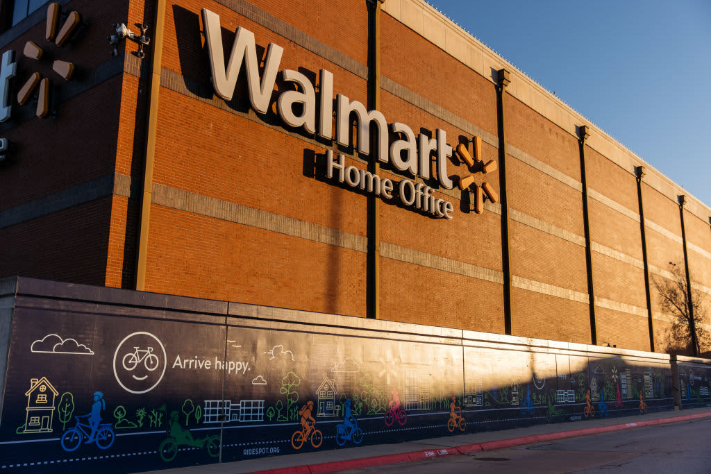 Walmart Adds University of Arkansas to Free College Tuition Program