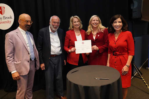 Representatives from the Simons Foundation with people from Stony Brook University.