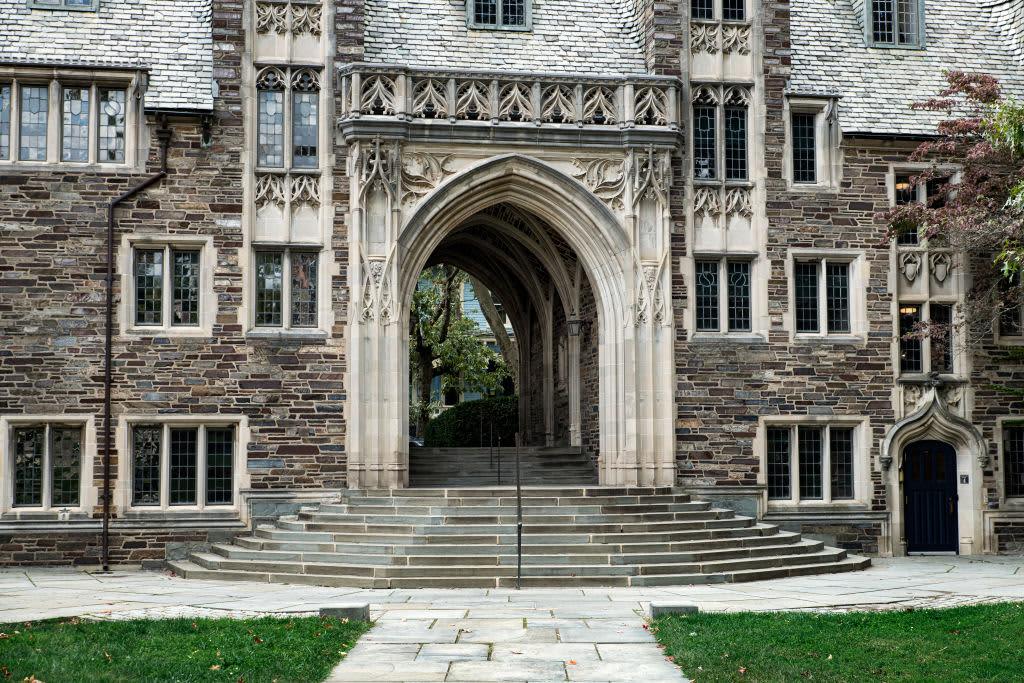 Columbia University to Stop Submitting Data to US News Rankings - Bloomberg