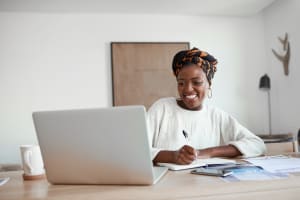 Full-Time vs. Part-Time Student: What's the Difference?