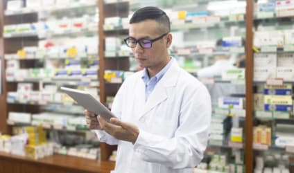 Card Thumbnail - Pharmacy Technician Salary Guide: How Much Does a Pharmacy Tech Make?