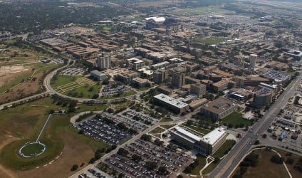 Card Thumbnail - Largest Colleges and Universities in the U.S.