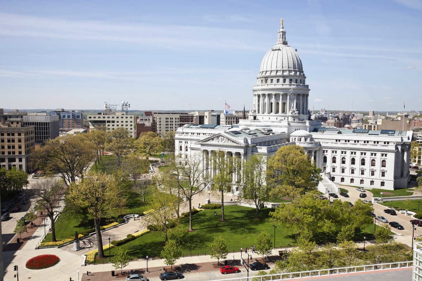 Online Colleges in Wisconsin
