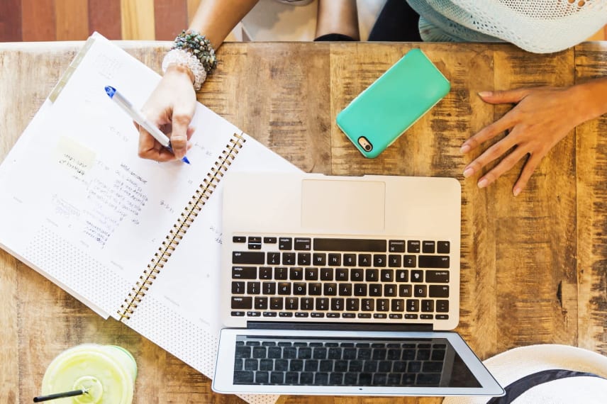 MOOCs Vs. OpenCourseWare