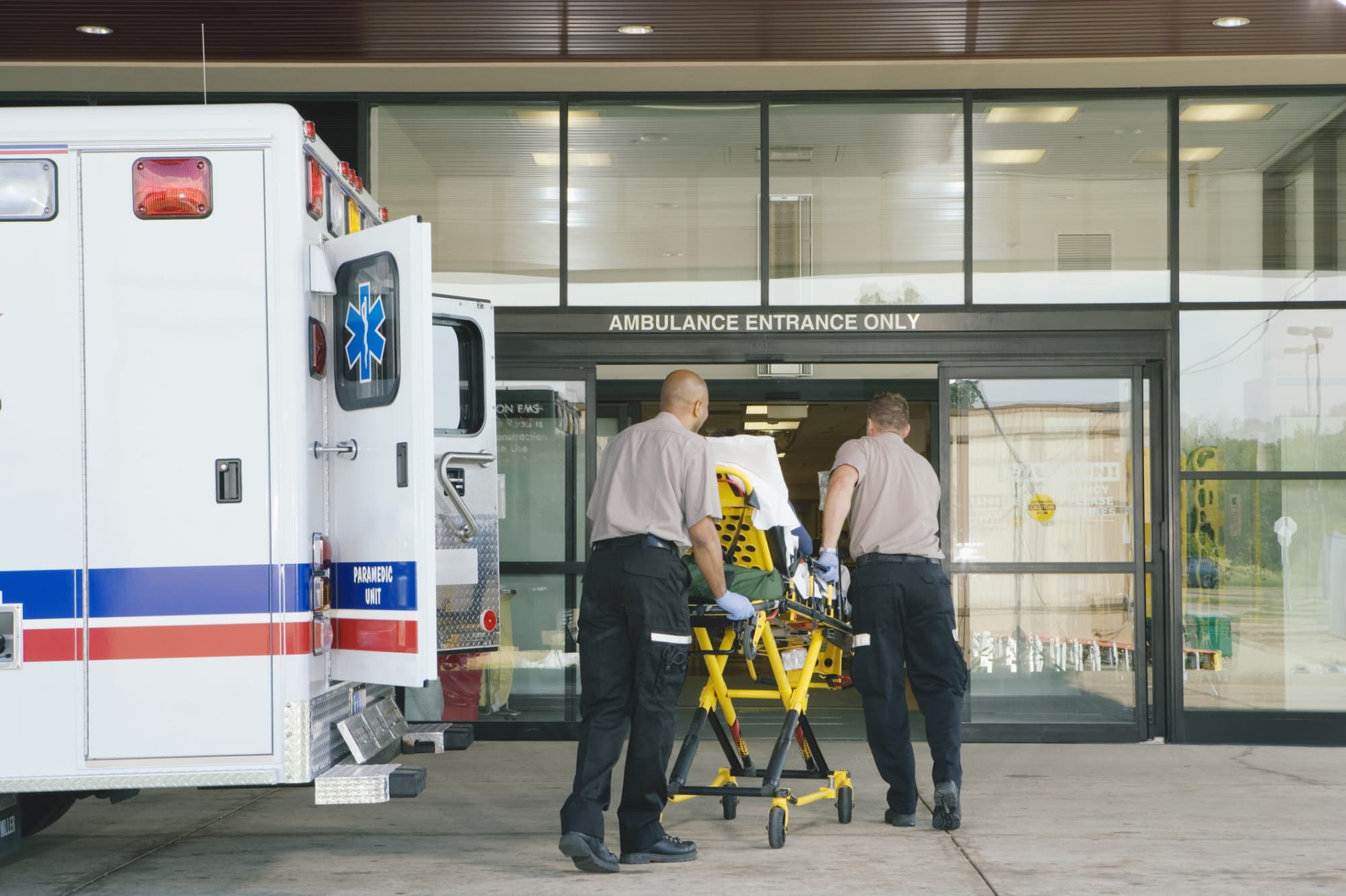 How Do EMTs and Paramedics Differ? | BestColleges