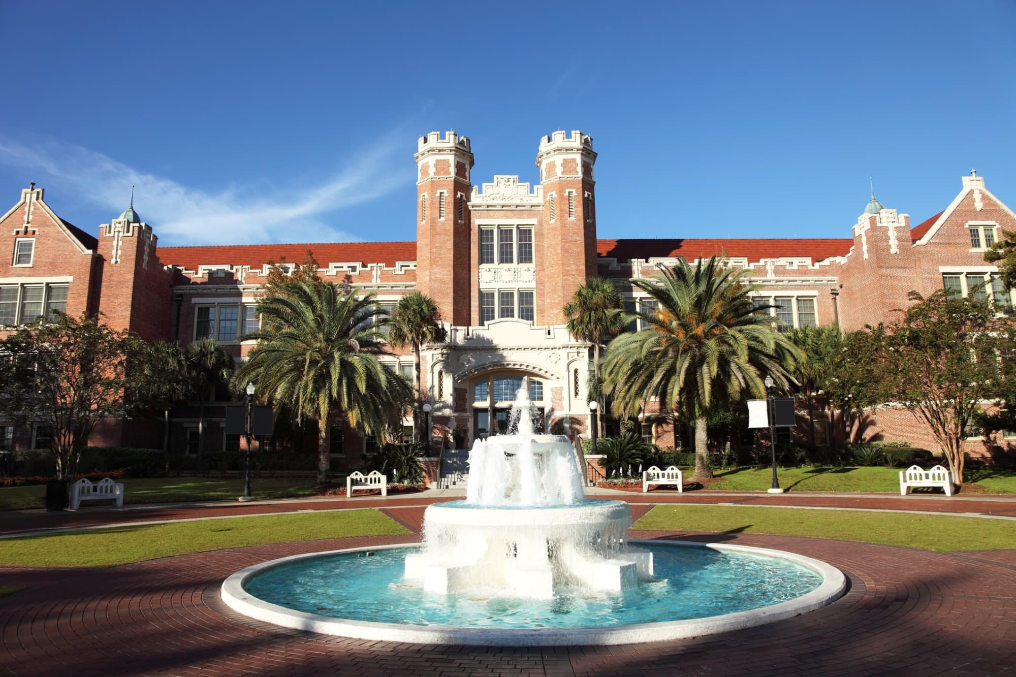 Campus building and fountain on Florida State University campus