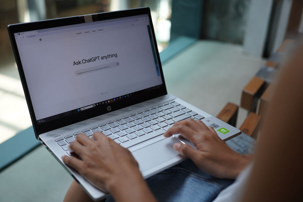 6 in 10 Online Students Report Using AI, Survey Finds