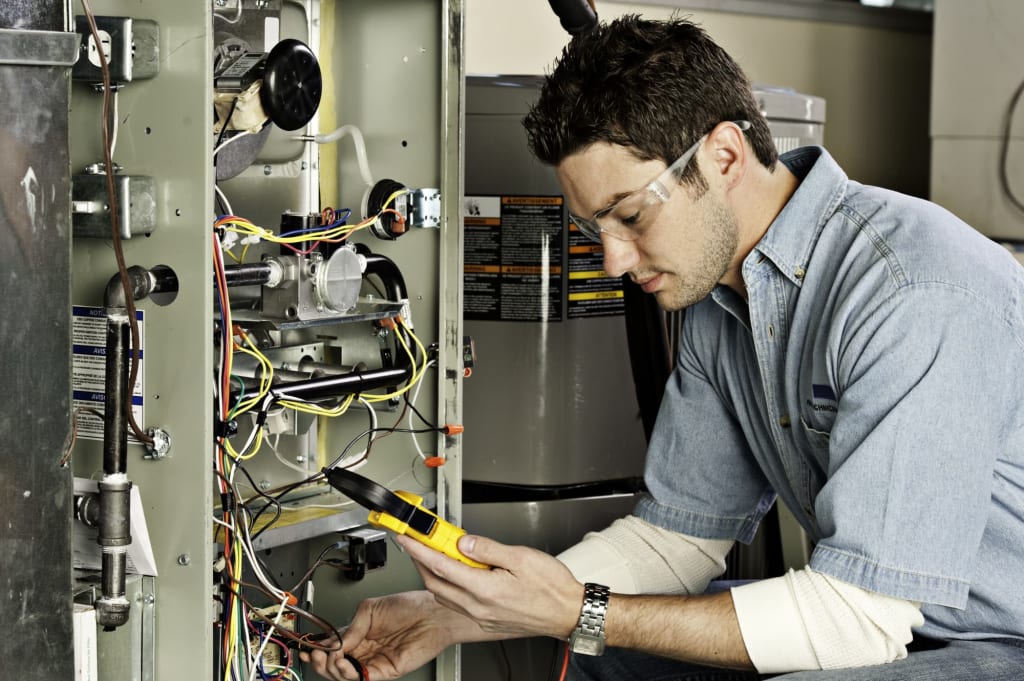 What To Know About Being An Electrical Engineering Technician Bestcolleges 8039