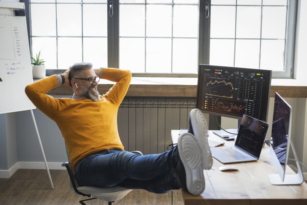 7 Tech Jobs That Pay Nearly 200K BestColleges