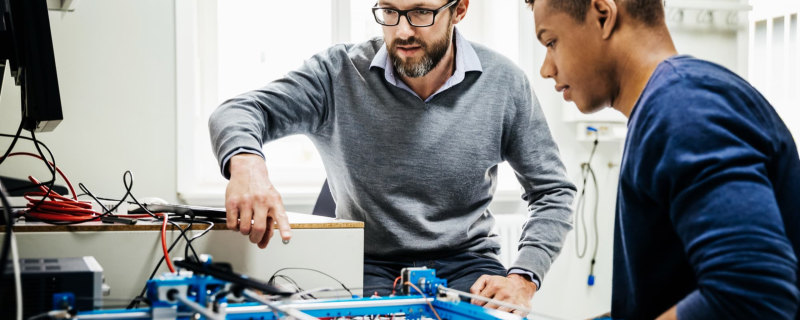 Employers Favor Career Training Beyond College, New Survey Finds
