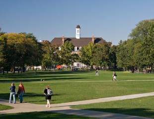 Card Thumbnail - The 10 Best College Towns in Illinois