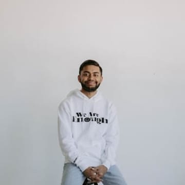 Portrait of Shawn Thomas