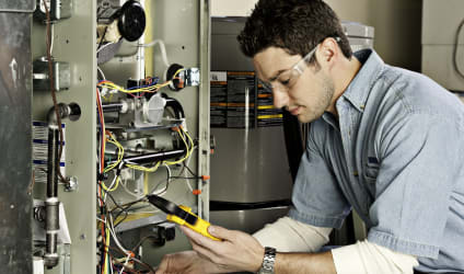 Card Thumbnail - What to Know About Being an Electrical Engineering Technician