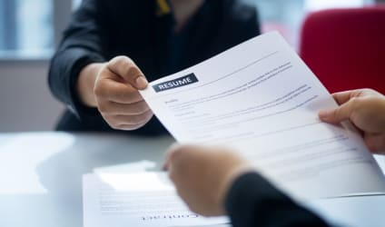 Card Thumbnail - Top 7 Resume Tips for Tech Jobs