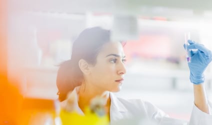 Card Thumbnail - 20 Women in STEM Scholarships