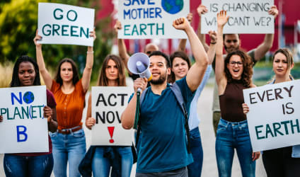 Card Thumbnail - 40% of Likely Student Voters Say Climate Change Motivates Them in Midterms