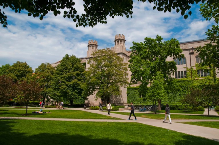 Private Colleges in Illinois: Complete List of Schools