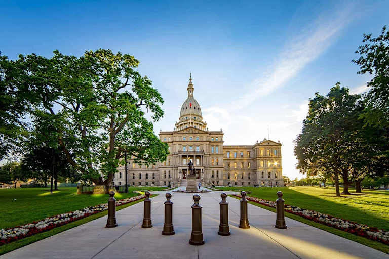 Best Online Colleges in Michigan