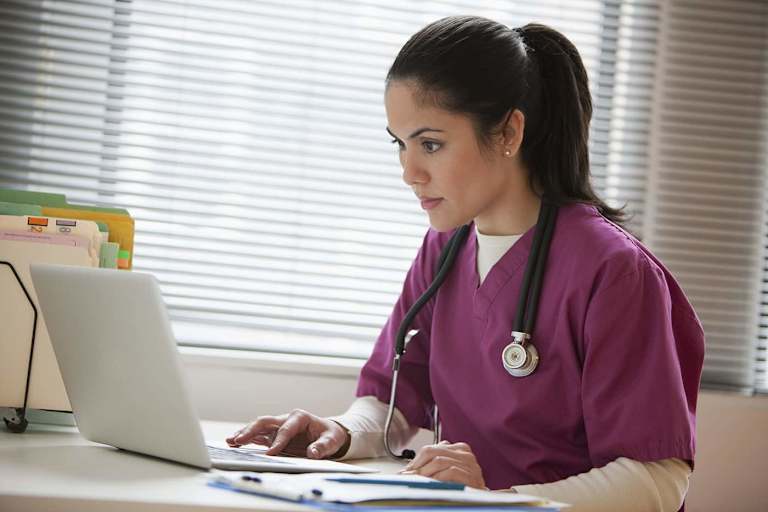 Best Online Associate Degree in Nursing Programs