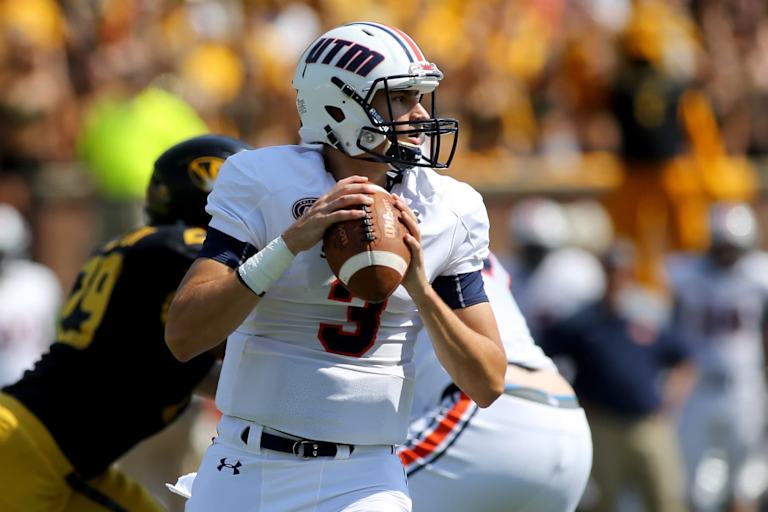 College Quarterback Inks First-Known NIL Deal With Political Campaign