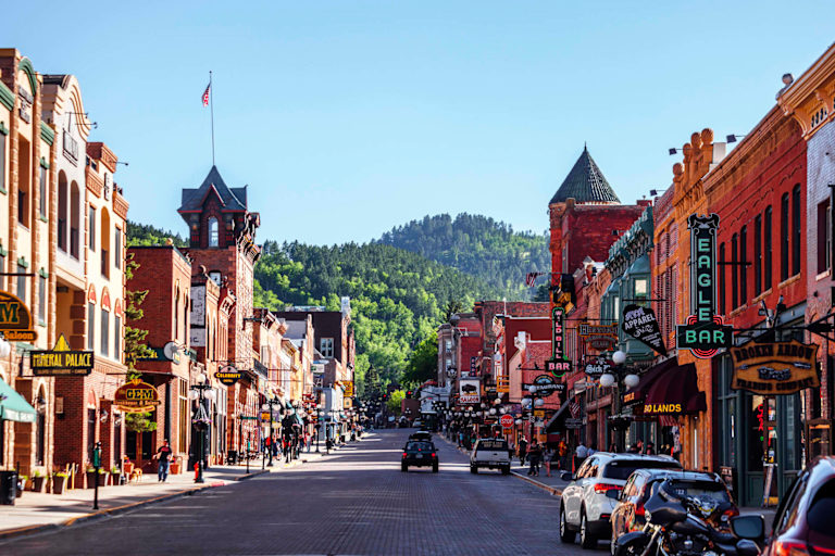 Best Online Colleges in South Dakota