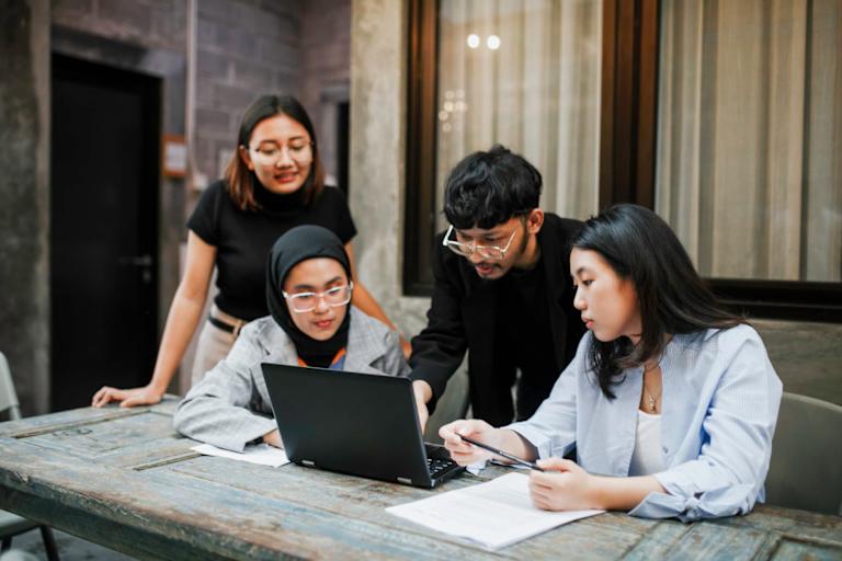 International College Student Enrollment Nears Pre-Pandemic Levels: Report