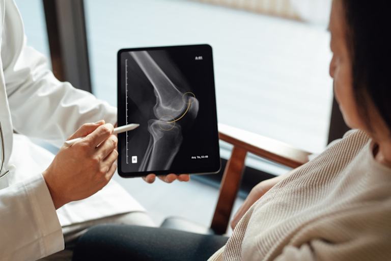 As MBAs Get More Specialized, This College Is Launching an Orthopedic MBA