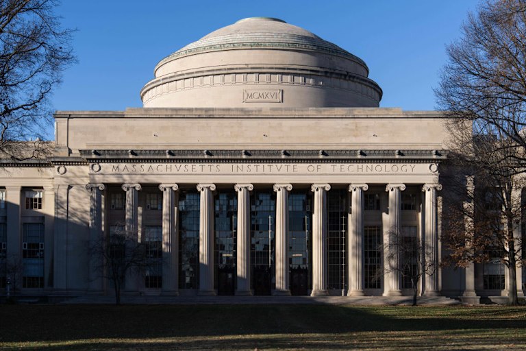 New Study Suggests Elite Colleges Should Reinstate SAT/ACT