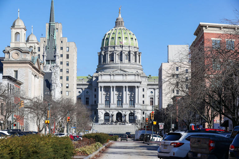 Pennsylvania to Offer Student Teachers up to $15,000 Stipends