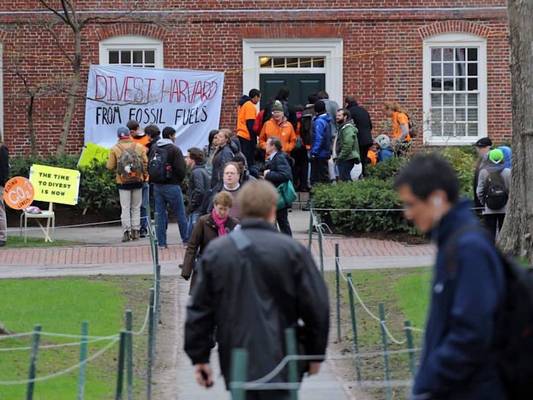 Here’s How College Students Helped Drive $40T in Divestment From the Fossil Fuel Industry