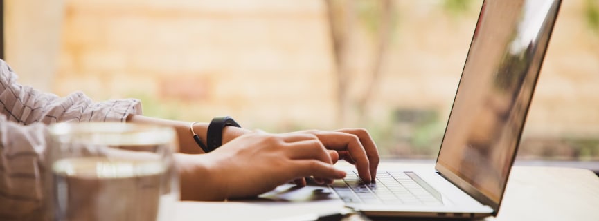 What Features Should a Job Search Engine Have?