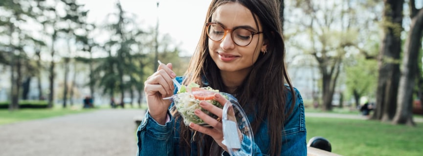 18 Healthy Snacks for College Students