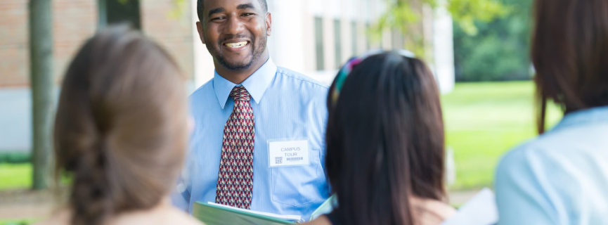 Ask a College Advisor: What Are Good Questions to Ask During a College Visit?