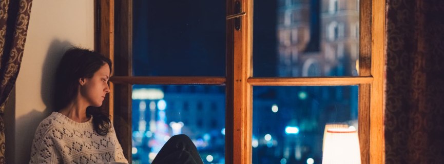 How to Beat the Winter Blues in College