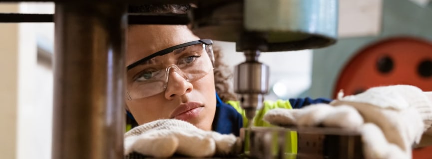 What to Know About Being a Machinist