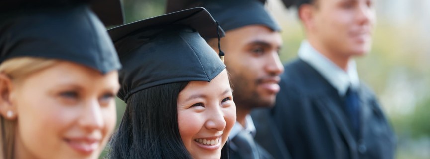 7 Tips to Graduate College Within Four Years