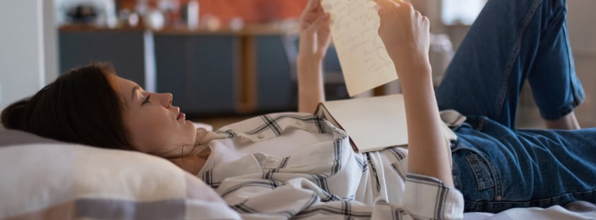 The 10 Best College Essay Books to Help You Write a Killer Personal Statement