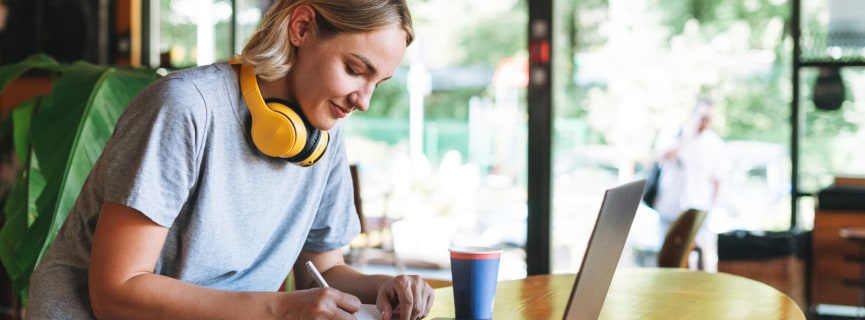 Time To Hit the Books! 10 Places To Study in Chicago