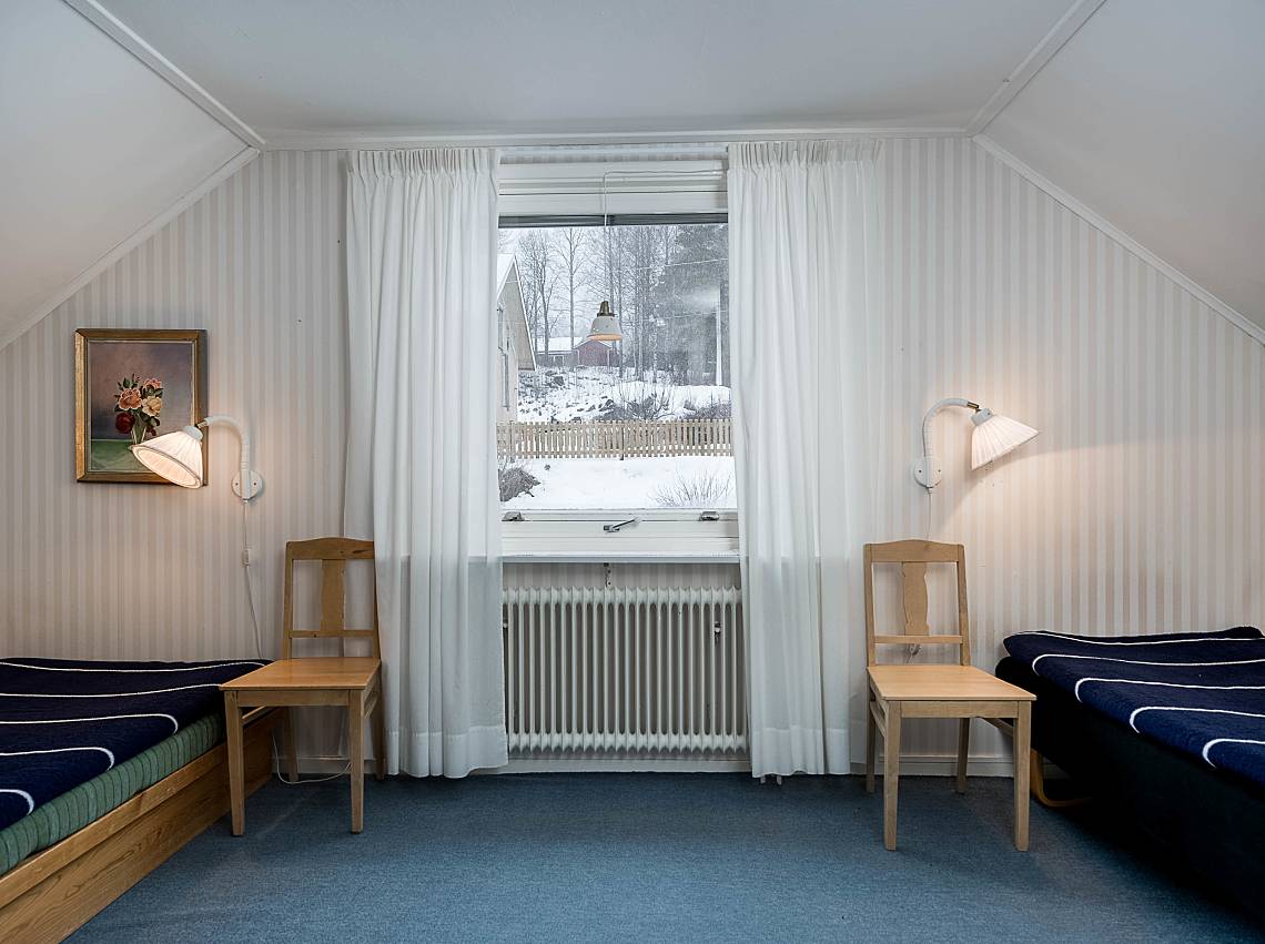 Gjurds väg 16