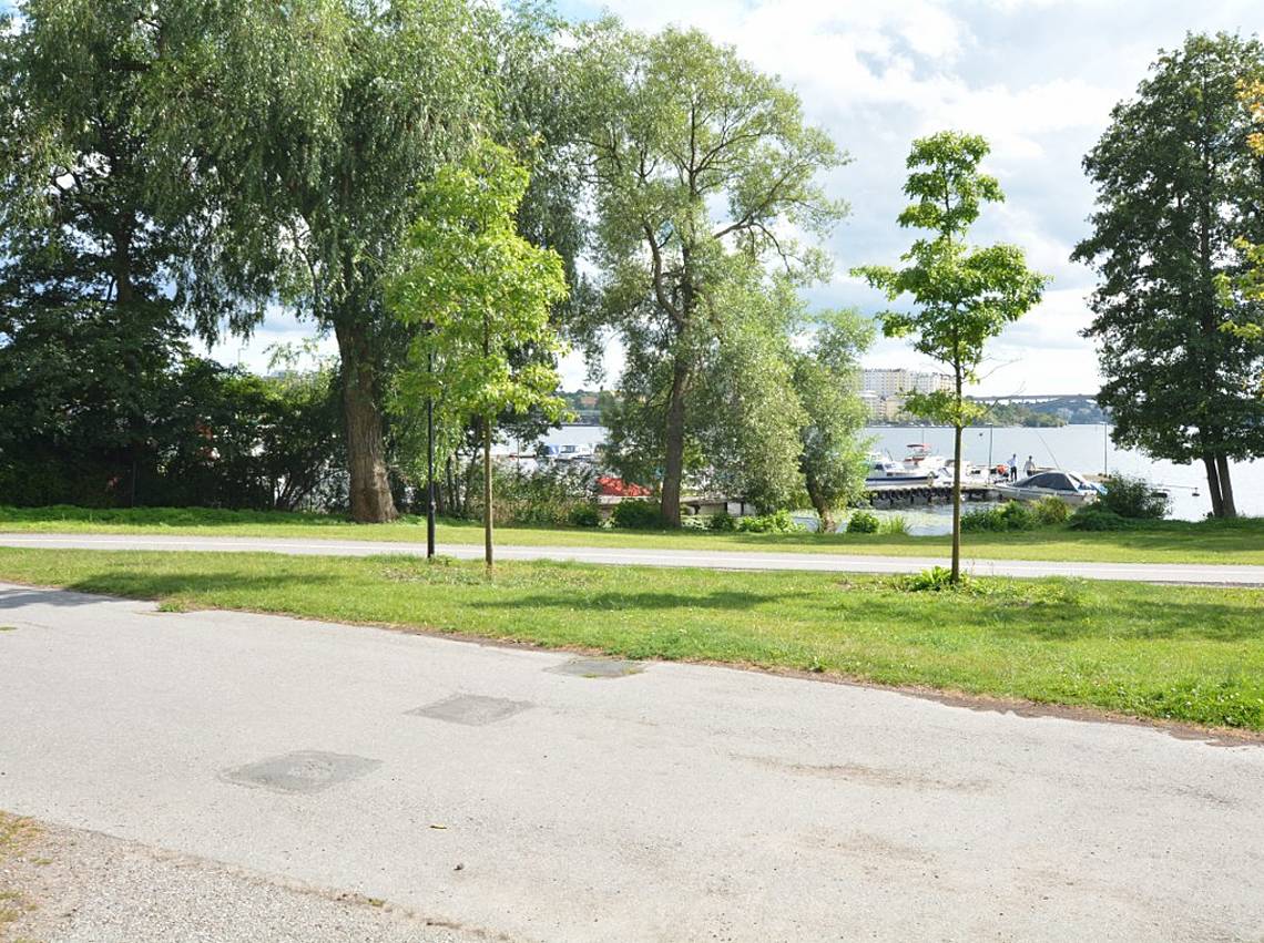 Armégatan 36 b
