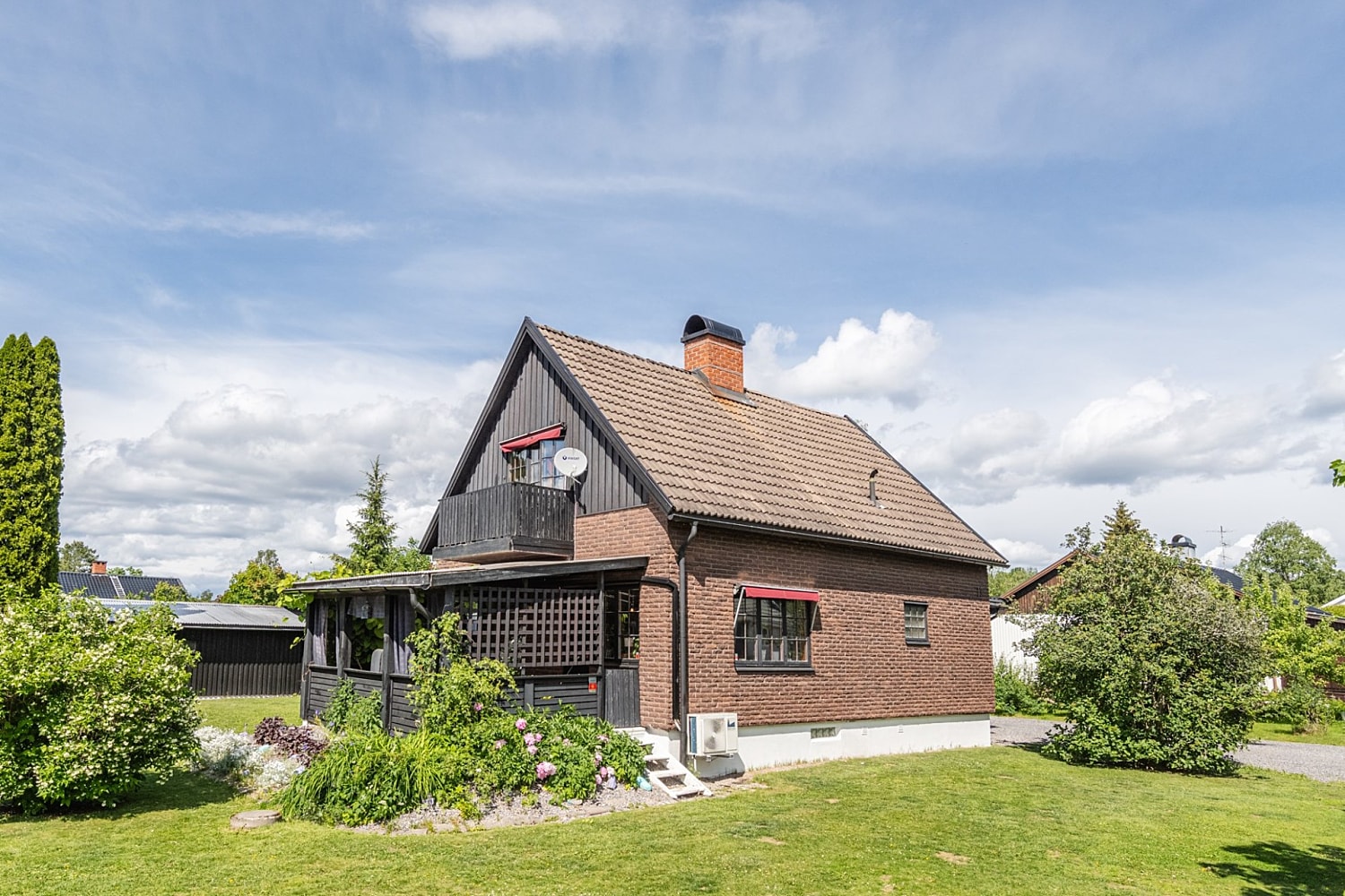 Översiktsbild av bostaden Rönngatan 13, Charlottenberg