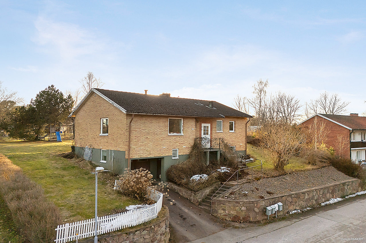 Översiktsbild av bostaden Villagatan 9, Gullringen