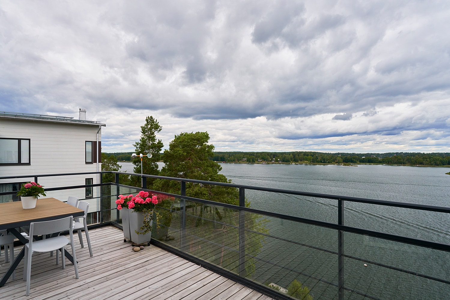 Översiktsbild av bostaden Skutvikshagen 12, Vaxholm