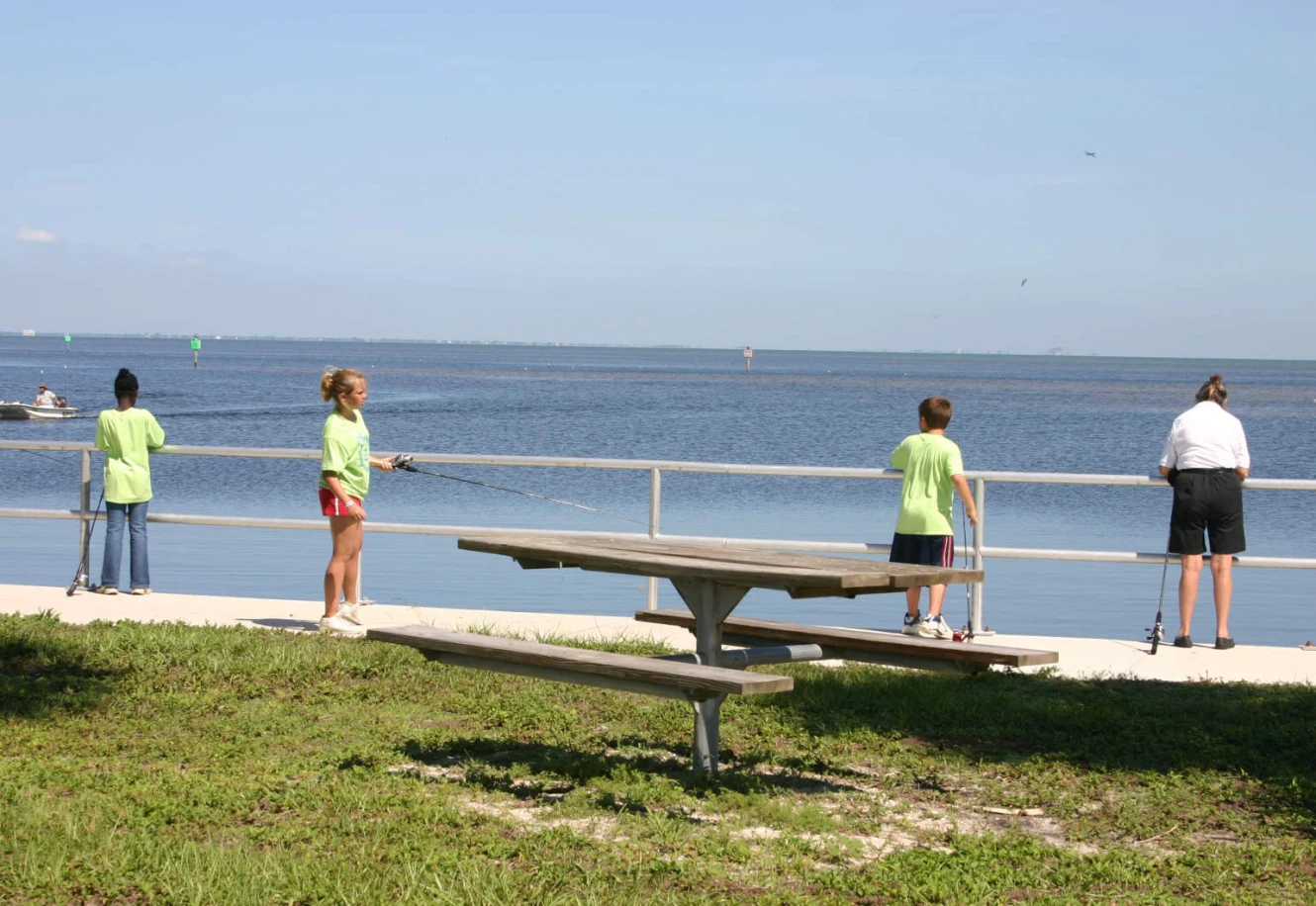 Kids fishing at EG Simmons beach